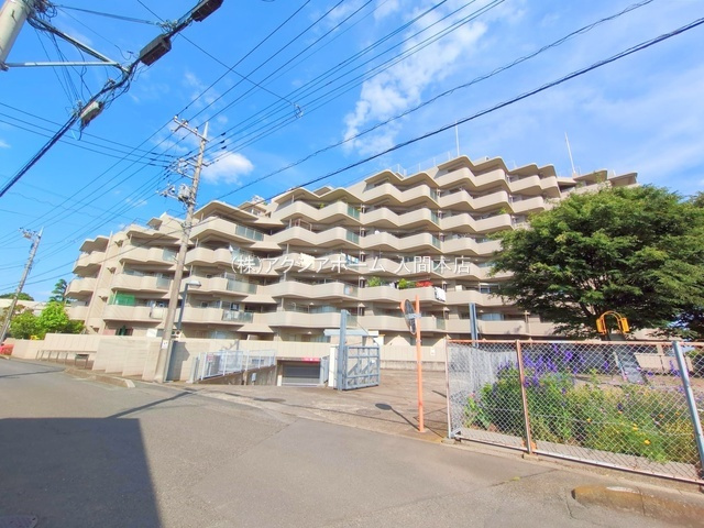 ライフヒルズ武蔵藤沢プルミエール B棟の外観|現地写真