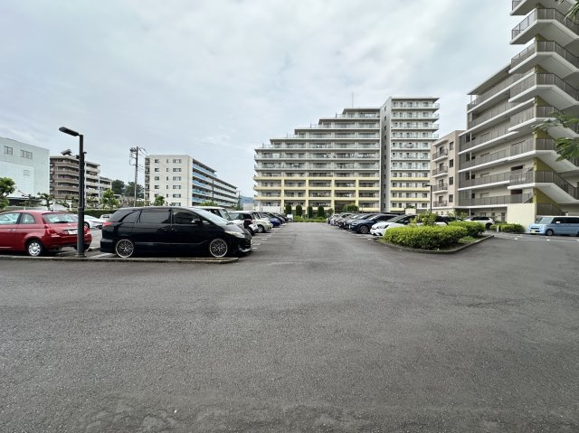 【見学可能】開成庭園の杜パレットガーデンの駐車場