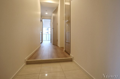 【玄関】 | ディアレイシャス東別院Ⅲ | ゆったりとした玄関です