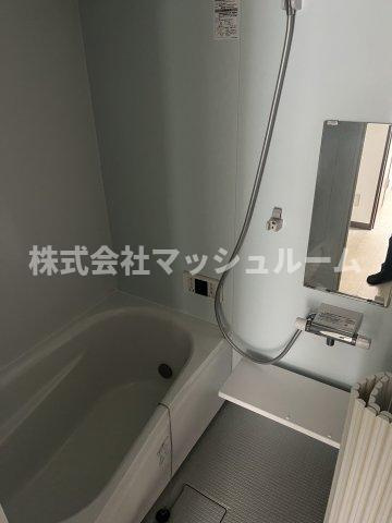 白鷺1丁目戸建の浴室