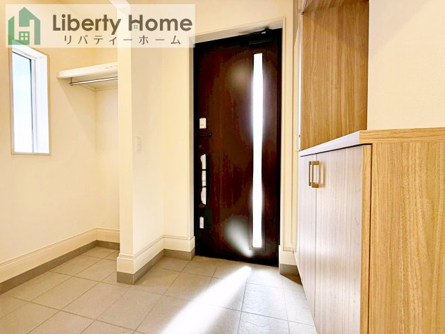 取手市台宿１丁目　新築戸建　2号棟の玄関