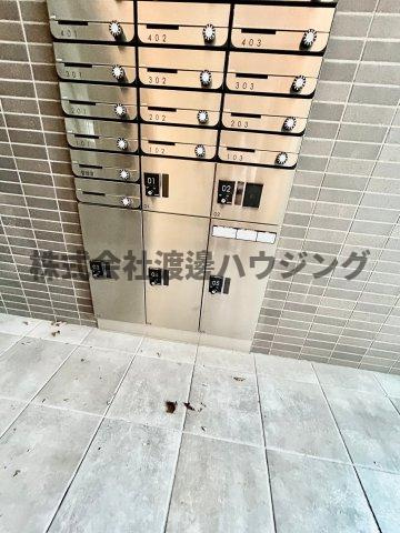 リバレイン江坂のその他共用部分|宅配BOX付