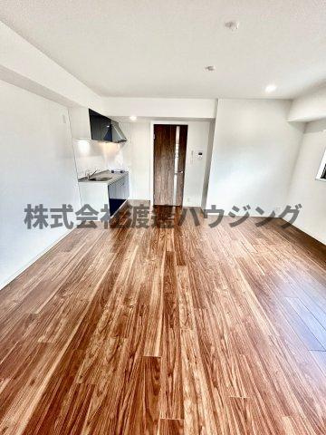 リバレイン江坂の居間・リビング