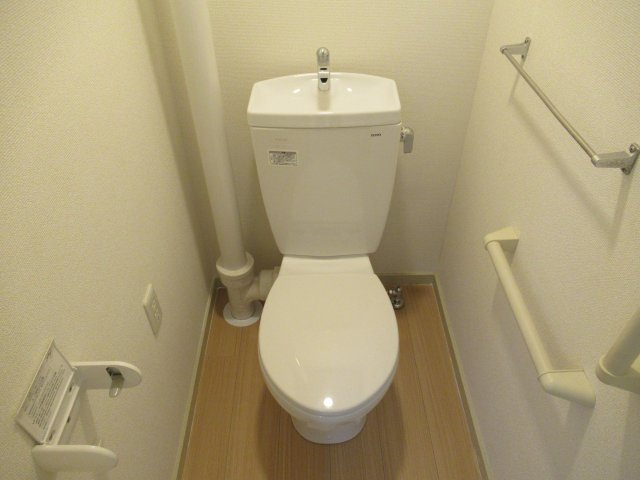 落合第３　２ＬＤＫのトイレ|トイレもきれいです