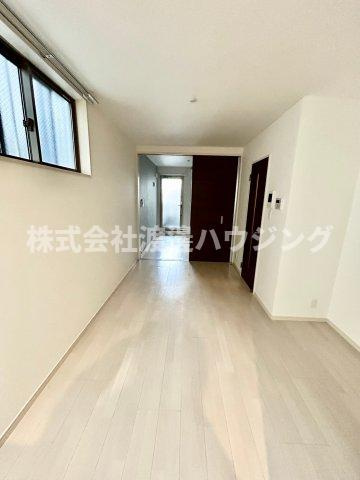 FDS吹田Ⅱ番館の居間・リビング