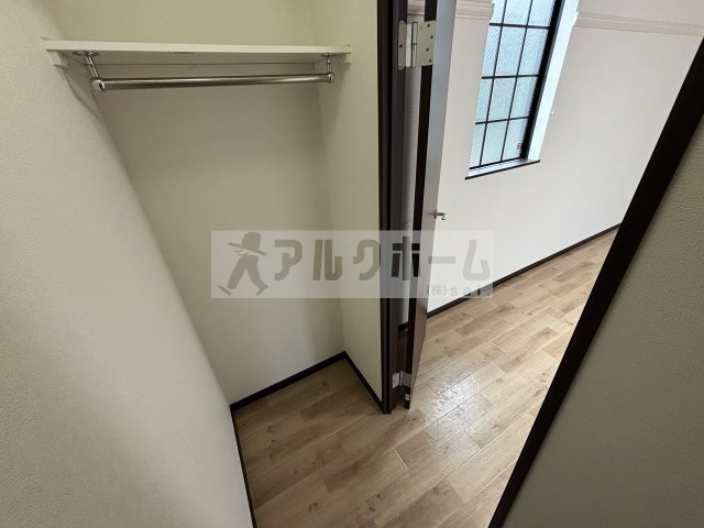 リバーサイド柏原2の収納