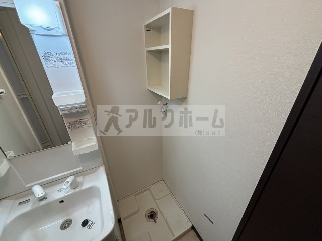 リバーサイド柏原2の洗面所