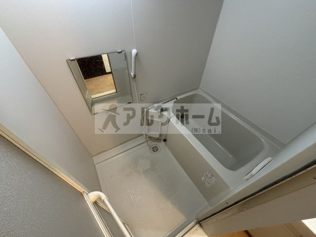 リバーサイド柏原2の浴室