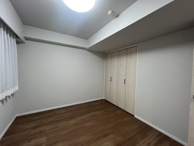 100㎡超のこれでもかっ！な広さある【グリーンコート藤が丘イクシーズ】の洋室|使い勝手のいい洋室です