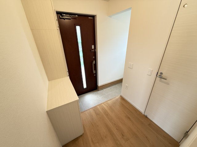 福田1号棟の玄関