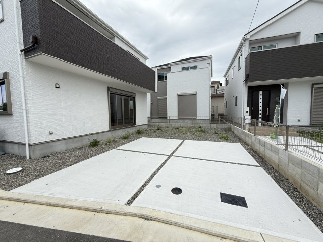 福田1号棟の駐車場