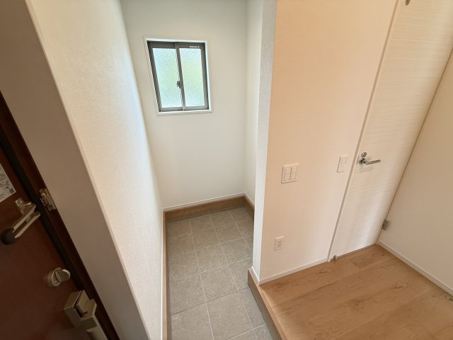 福田1号棟の玄関