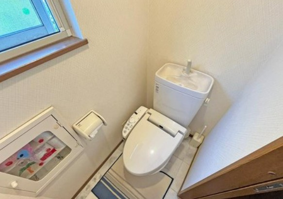 【中古】坂戸市中小坂中古住宅のトイレ|シンプルなトイレスペースです！