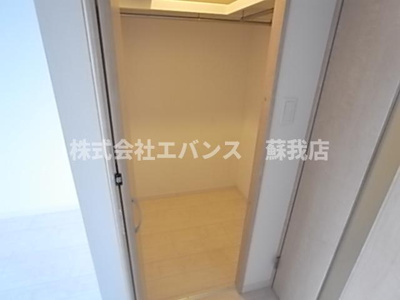 【収納】 | リブリ・ル・シャドール | ウォークインクローゼットがございます。