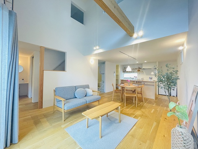 【居間・リビング】 | 大野城市平野台1丁目　戸建て