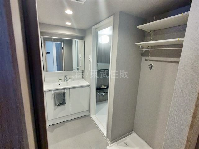 【独立洗面台】 | エクセルふじみ野 | 独立洗面台、小物を置くことができて便利です