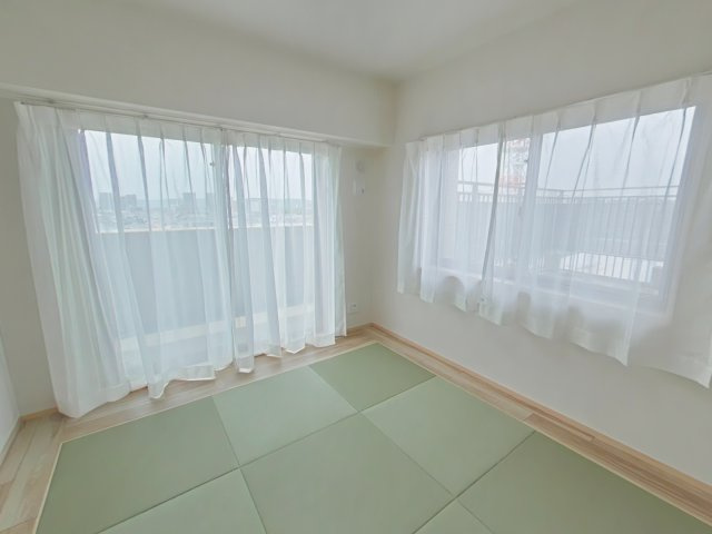 アルファステイツ岡山上中野の和室|暖かな陽が差し込む和室は癒しの空間になりますね♪