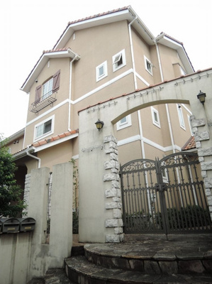 【エントランス】 | プロヴァンス・コート | ゆとりのあるエントランスです