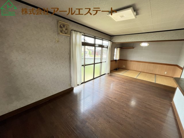 姫路市勝原区丁　JR「網干駅」徒歩15分の居間・リビング