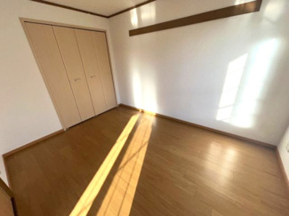 【寝室】 | ガ－デンハウスＴＡＤＡ　Ｂ | バルコニーがあります