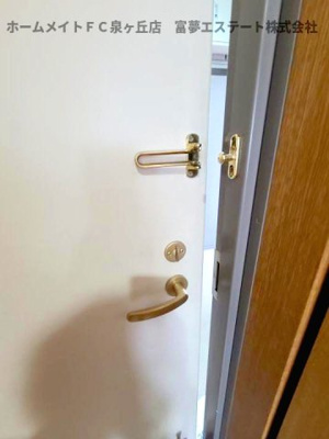 【玄関】 | グレイス西山台 | 玄関サムターン付き