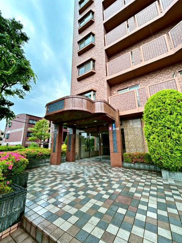 ランフォルセ枚方パークガーデンのエントランス