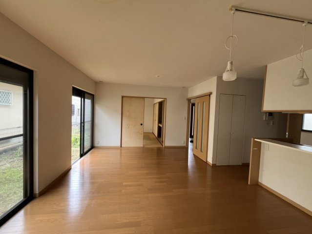 泉南郡熊取町つばさが丘2丁目戸建の居間・リビング