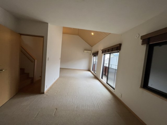 泉南郡熊取町つばさが丘2丁目戸建の洋室