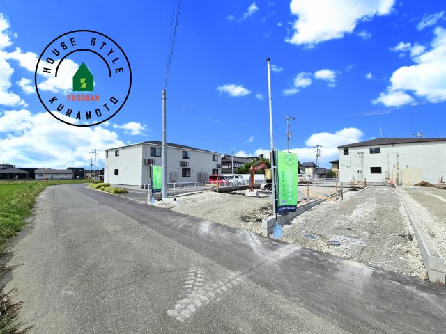 菊池市西寺第3-2棟（2号棟）　の前面道路含む現地写真|見学の時間などお気軽にお問い合わせ下さい。