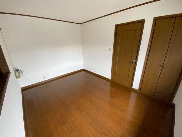 三条南町戸建ての居間・リビング