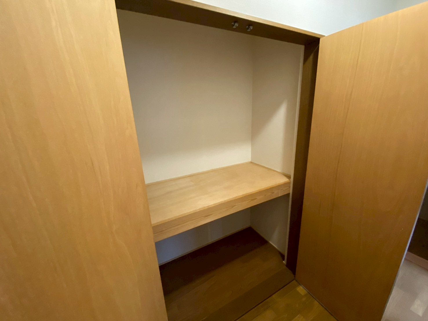 三条南町戸建ての収納