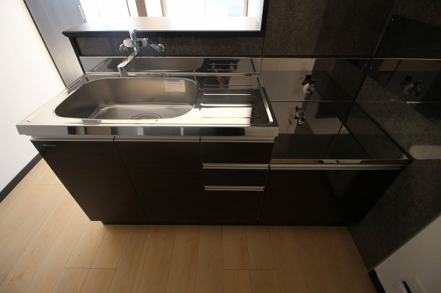 M10.みまたのキッチン|コンパクトなキッチンで掃除もラクラク