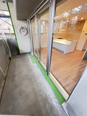 大阪市城東区関目３丁目の賃貸マンションのバルコニー