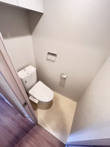 大阪市城東区関目３丁目の賃貸マンションのトイレ