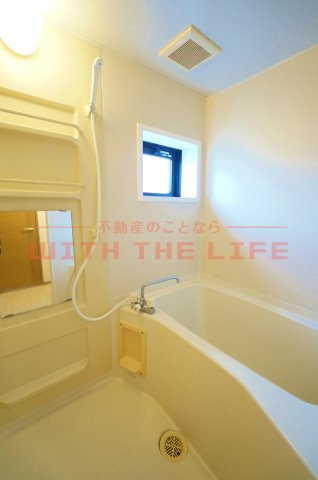 グランドール国分【キャッシュバック対象物件】の浴室|落ち着いた空間のお風呂です