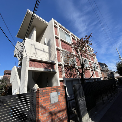 【エントランス】 | スピカ中山　14733 | 毎日通るエントランスはこのようになっています