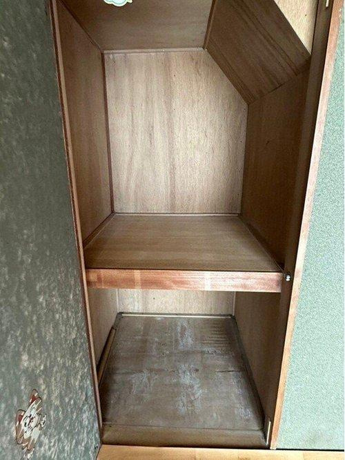 萩生　中古戸建の収納|【収納】階段下に押入れがありデッドスペースを収納で有効活用できます。