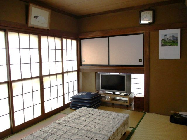 諏訪市大字中洲　中古住宅の和室