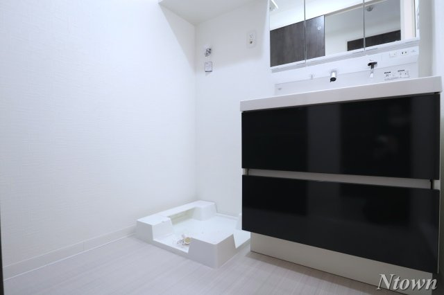 【設備】 | ボーデュキャナル幅下 | 洗濯機置き場です。
