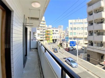 【バルコニー】 | ラフィーネヌーベル安里