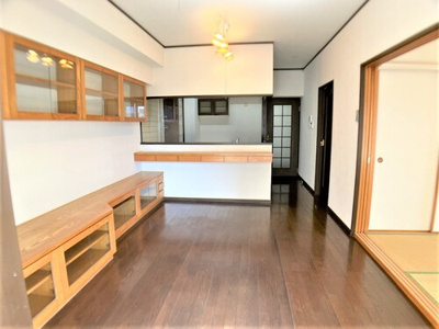 【居間・リビング】 | ラフィーネヌーベル安里