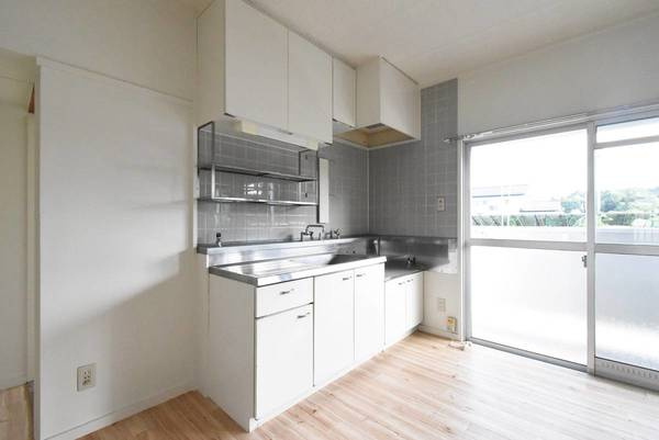 ビレッジハウス上妻2号棟のキッチン|ビレッジハウスの同一物件・同一タイプの間取りの写真です