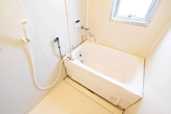 ビレッジハウス上妻2号棟の浴室|ビレッジハウスの同一物件・同一タイプの間取りの写真です