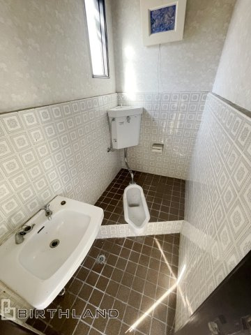 平字六間門　中古住宅・中古戸建のトイレ