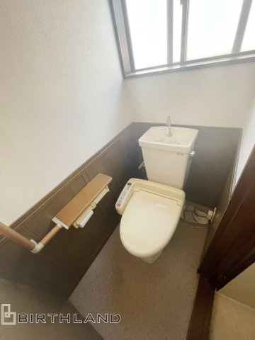 平字六間門　中古住宅・中古戸建のトイレ