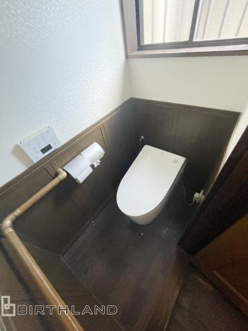 平字六間門　中古住宅・中古戸建のトイレ