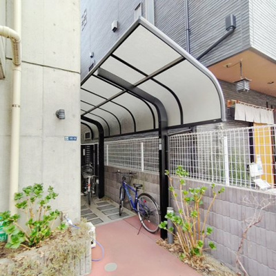 【駐車場】 | コスモヴィレッジ | 敷地内に自転車置き場があります(^^)/