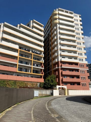 サングランデアルフィーヌＢ棟の外観