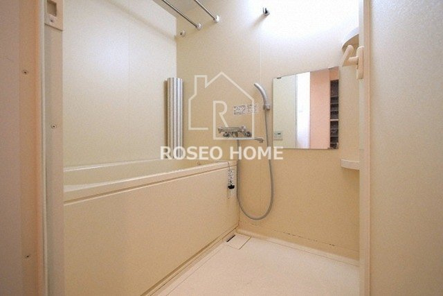 カルムクレール2.5.8の浴室|同マンション別部屋：参考写真