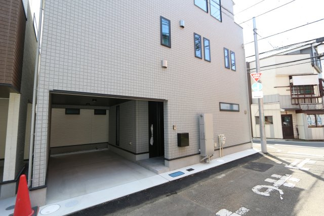 【外観】 | 小平市花小金井６丁目 | 周辺に緑道や公園が点在しており、緑豊かな環境です！「小金井公園」自転車6分の好立地物件♪
